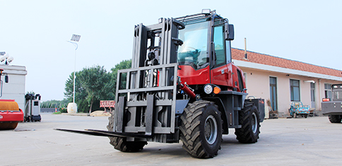 2WD / 4WD traction options