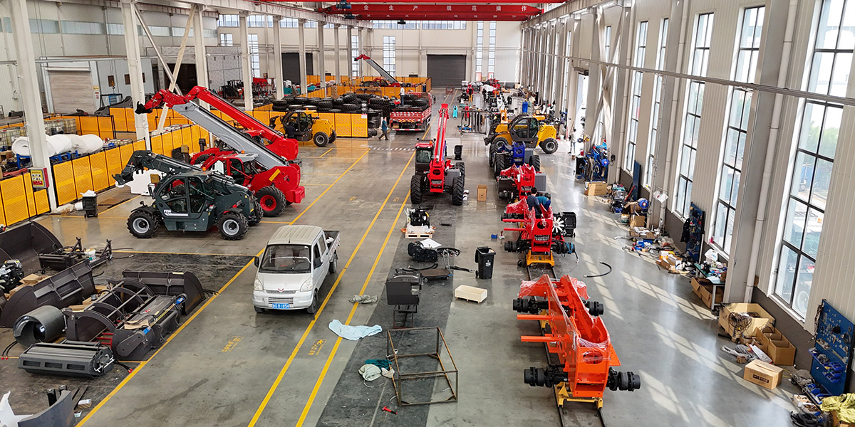 HT3007 Telehandler Improves Material Handling Efficiency in Warehouse Logistics