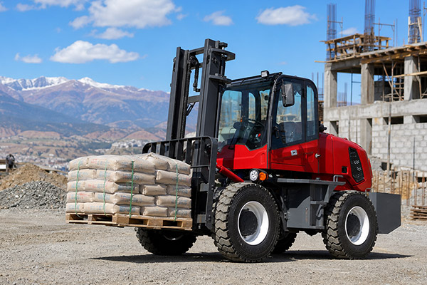 HAMAC Rough Terrain Forklifts in South America: Models and Applications